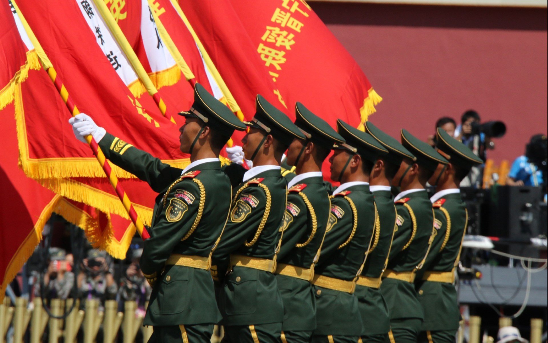 国际热身赛中国青年队战胜 球迷鼓励新人崛起，国家队热身赛有出场费吗